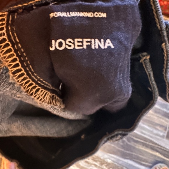 7 for All Mankind - Josephina - Size 26 - Picture 6 of 9